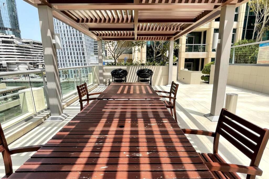 Dubai Marina, Two Bedrooms Apartment With Full Marina View 외부 사진